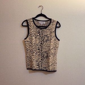 Simple yet classic black and tan jaguar print.